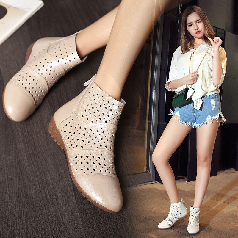 越来越多女人不穿马丁靴，“软秋靴”耐看舒适，显腿瘦气质更迷人