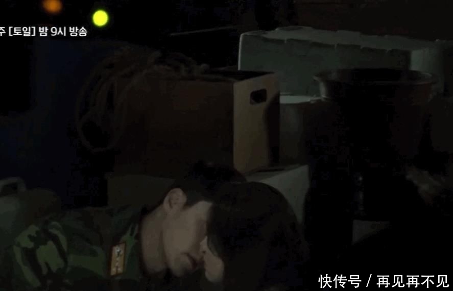 『拍摄』玄彬孙艺珍“接吻”花絮,第二次生扑抓头发,两人没有借位是真亲