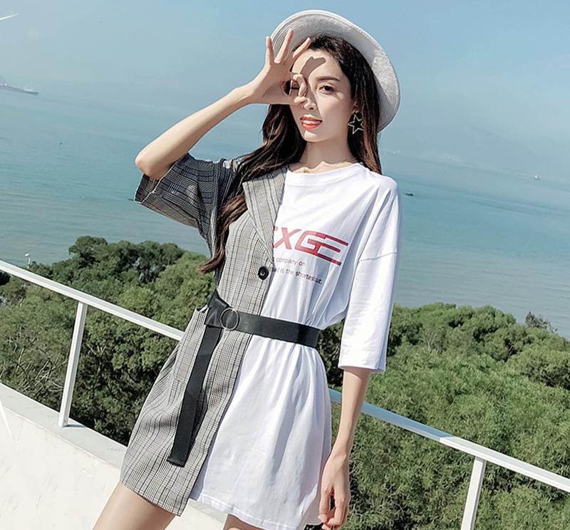 夏天出去玩就得穿这样的连衣裙，迷人有气质，展现窈窕身材