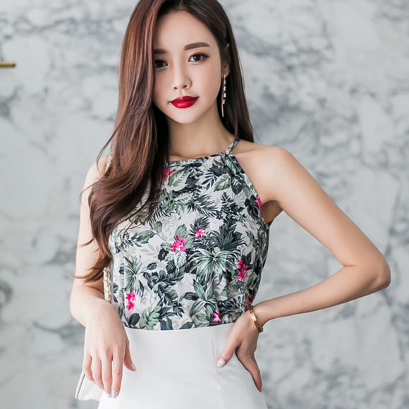 女神孙允珠，热带海礁珊瑚石花针叶印花衫