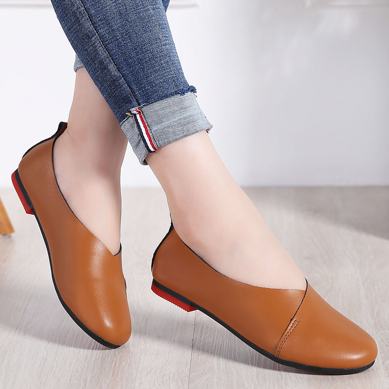 6070后笑了!让人爱不释手的女鞋出新款了，柔软百搭不累脚