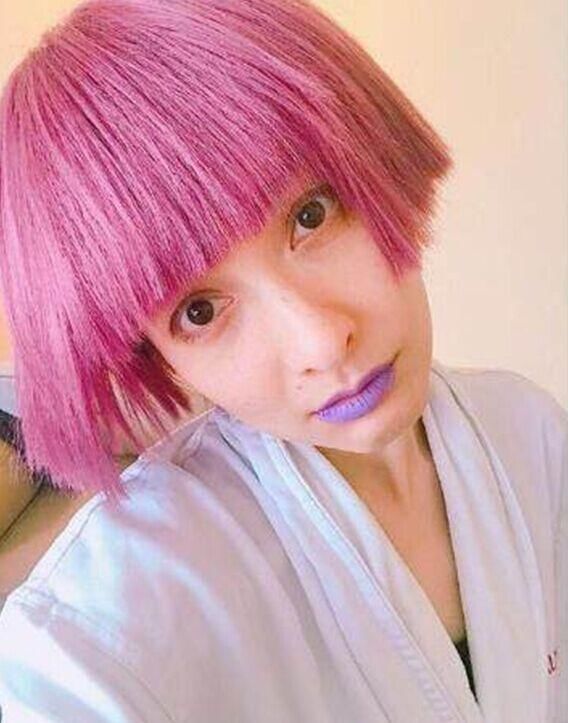 换个发色像换头!郑爽解封颜值，昆凌像洋娃娃，唯独热巴颜值下降