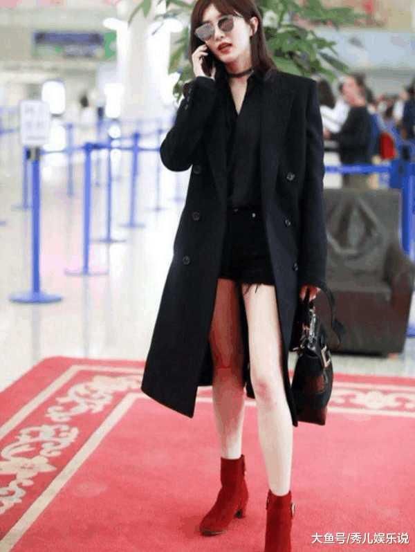 江疏影真敢穿!上半身尺度堪比泳衣，网友:不是身材好根本挂不住