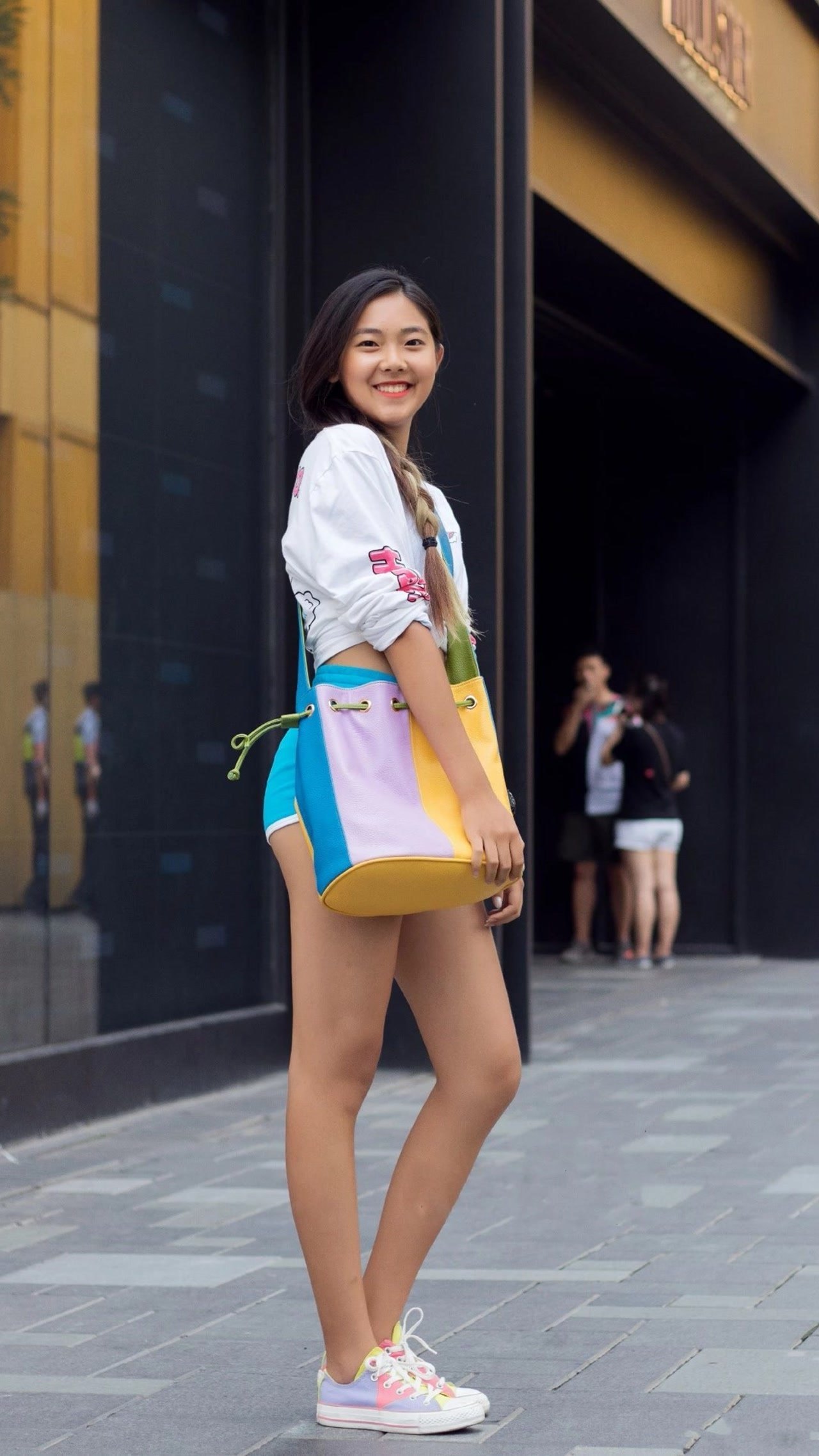 「笑容」美女灿烂的笑容,真的有些耀眼啊