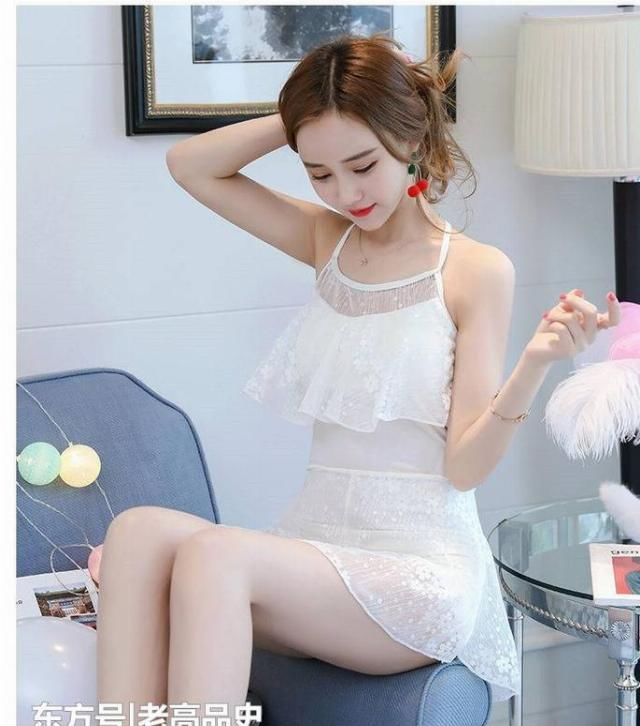  #比基尼#青春活力的比基尼泳衣美女，塑造完美身形，让人百看不厌！