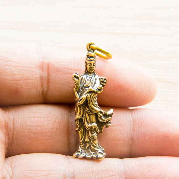 老公说:少抽两盒中华烟，也要买下这黄铜小物，看上去帅的不得了