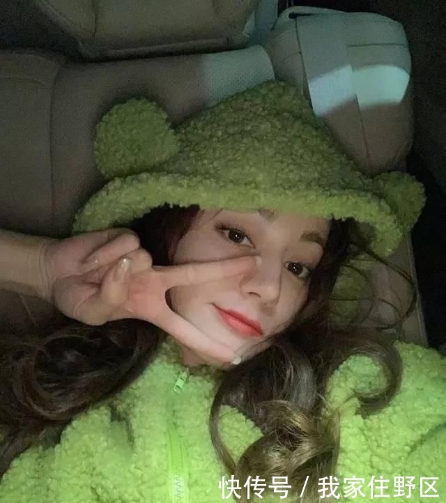 面料■2020“睡衣”火了!宅在家,也要穿得很时髦!