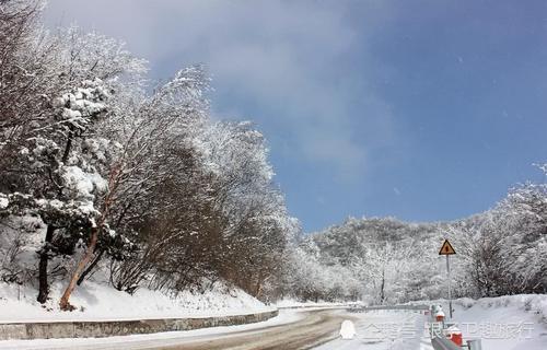 秦岭最热门的骑行和自驾线路 盘旋于崇山峻岭之中 奇险而又刺激