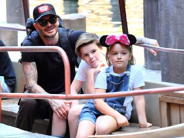 贝克汉姆一家出写真，贝嫂霸气，小七可爱，私服更出众！