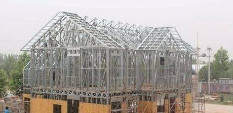  「轻钢」在农村建房子的时候，轻钢结构和砖混结构是什么样的经