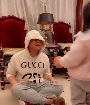  绑架@涂磊病愈穿奢侈品出镜，评论区遭网友道德绑架一毛不拔铁公鸡