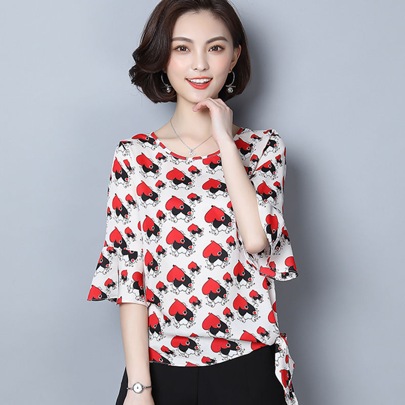 姐姐都48了偏不穿妈妈装，谁都想不到这样的小衫其实更美更年轻