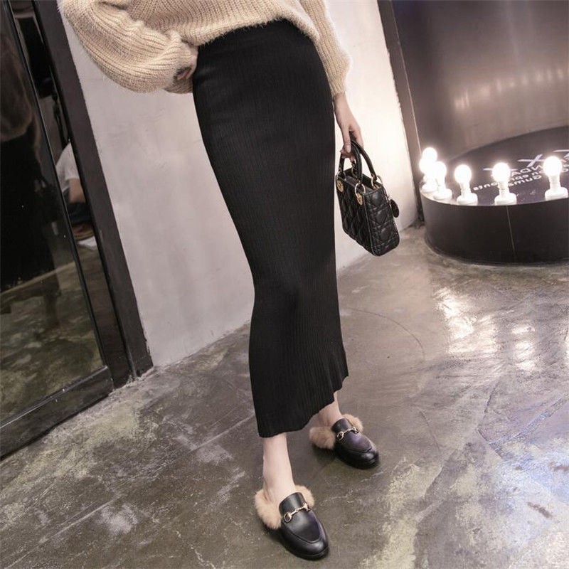 这半身裙真洋气，80后女人穿巨有魅力，显嫩更气质