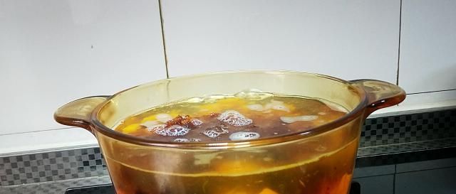  【皮肤】桃胶到底应该怎么炖？教你和南瓜神奇搭配，美容养颜，喝出好皮肤