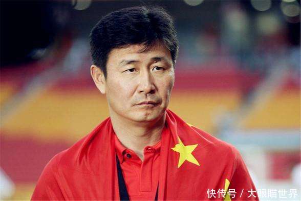 哪位中国球员在国外踢球最成功呢?