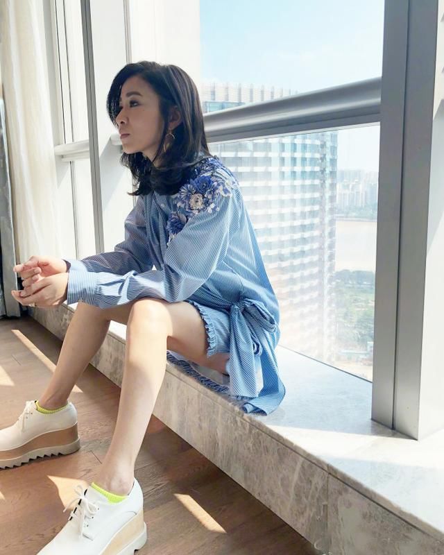 TVB出道的女星，鞋子就是她们的雷区，“娴妃”佘诗曼也中招了!