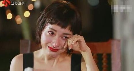 赵丽颖被曝停工原因，明星们为什么开始害怕卖惨了