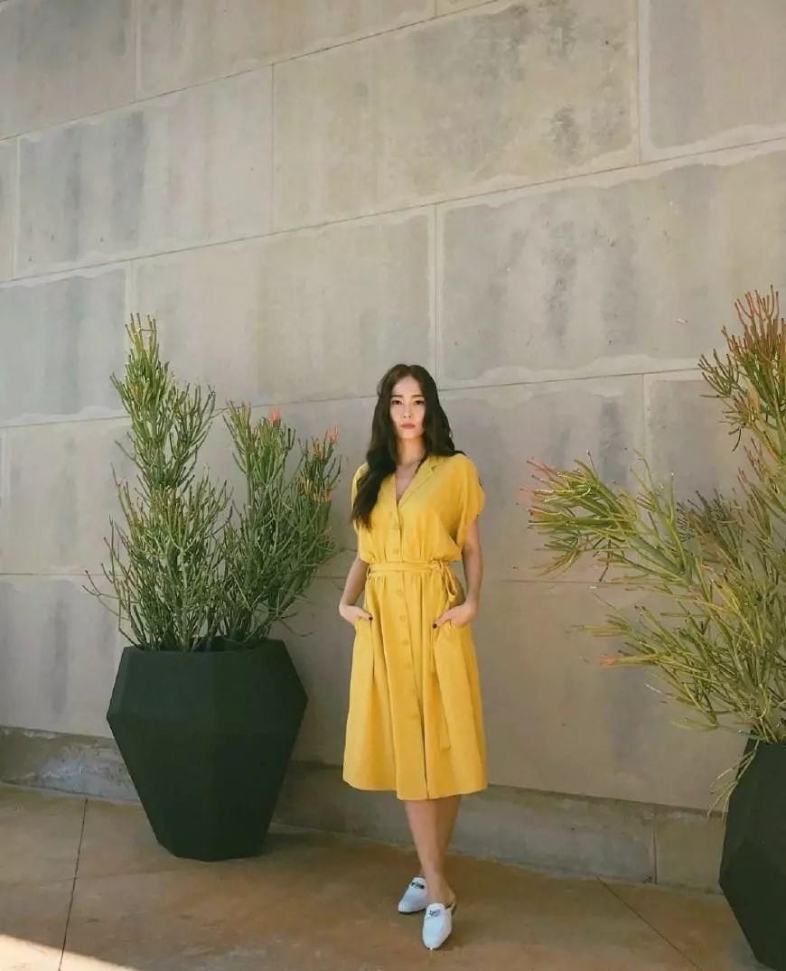 身高162的她是韩国最厉害的街拍女神!基础款就能穿出时髦高级感