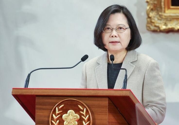 赖清德明天辞职 蔡英文:对他这决定百般不舍