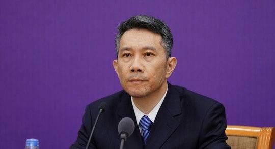  国家|国家卫健委答封面新闻：一线医务人员在轮休期间工资津贴正常发放