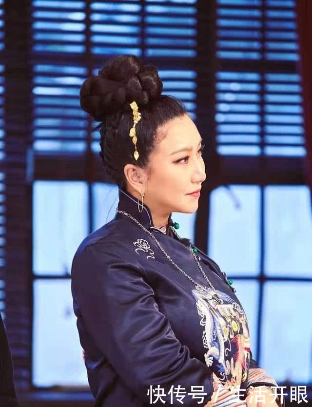 『中年』“中年少女”的典范,范湉湉腿粗脸大不碍事,一样打造时髦中国风