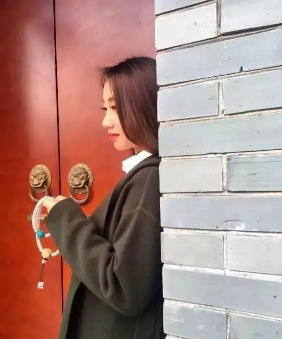 手串@炫耀手串用什么样的姿势，才能够达到最佳效果？