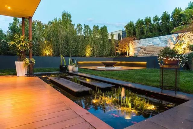 精选 | 32个别墅花园养鱼池设计方案