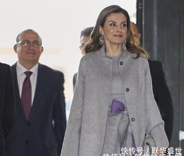 懂得■优雅女人懂得穿裙子不能过短,看西班牙王妃就知道,40岁该这样穿