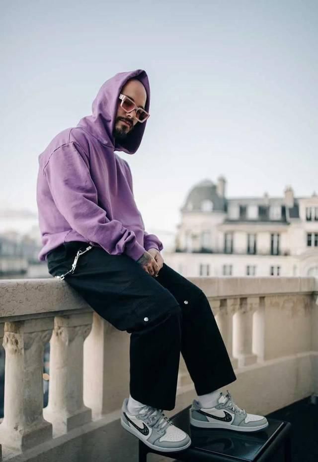  『迪奥』上脚迪奥AJ1，村上隆 x J·Balvin联名＂闪电太阳花＂中国发售！
