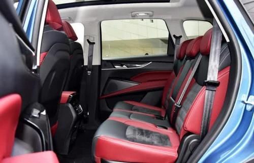  『中型SUV』国产“汉兰达”，全系提供5、6、7座可选，不到10万，还买合资？