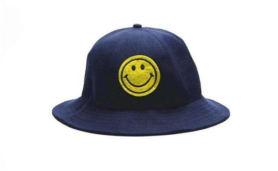 心理学：你最喜欢戴哪顶帽子？测出你在异性眼中的颜值有多高