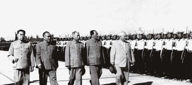 1960年,中苏关系为何会恶化?赫鲁晓夫的这个做法,很难让人接受