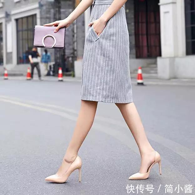 现在这个时节，当然少不了一双时尚高跟鞋