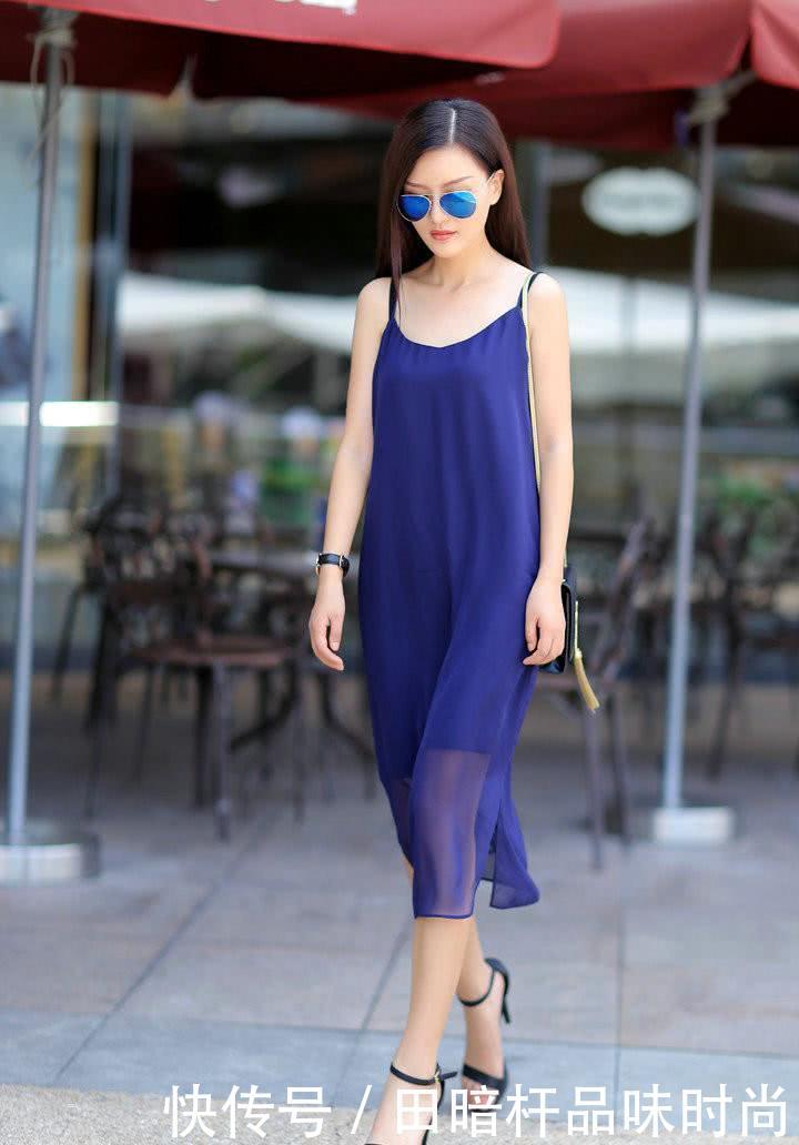 街拍:穿着时尚身材高挑靓的丽小姐姐,性感抢镜气质十足!!