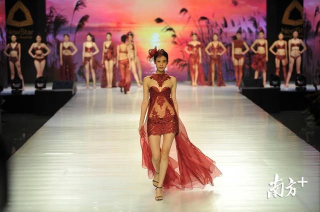 图集|超模大长腿小蛮腰全在这，佛山“维密秀”惊艳开show!
