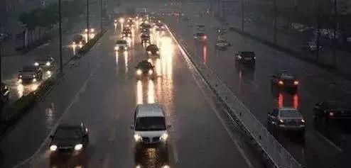 大规模暴雨马上杀来！还有雷暴+大风+降温！