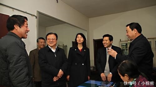 国家“出手”了, 5类人将被取消村干部资格, 农民听了激动不已