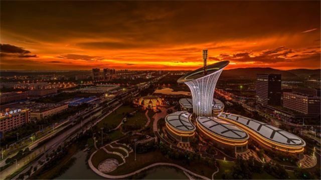 中国最“不可思议”的两个省会，其他省内城市加起来，都比不过!