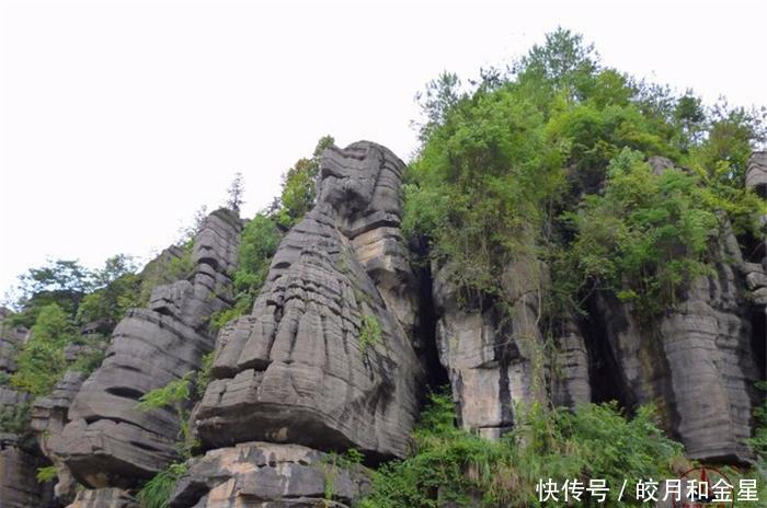 【相媲美】能跟云南石林相媲美,整个景区像一只大葫芦,自然景色十分迷人!