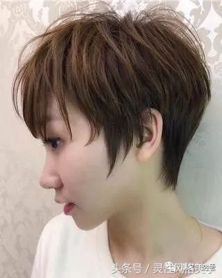 头发散下来的季节到了，你可以换款发型了，各种年龄段都有！