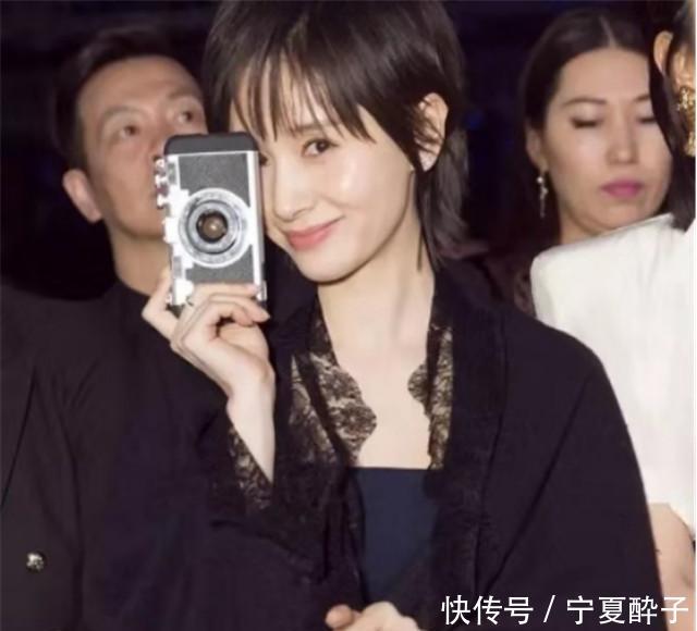  【女生】最受男生欢迎的女生，脸上都有这些“特征”，第一个不是很常见