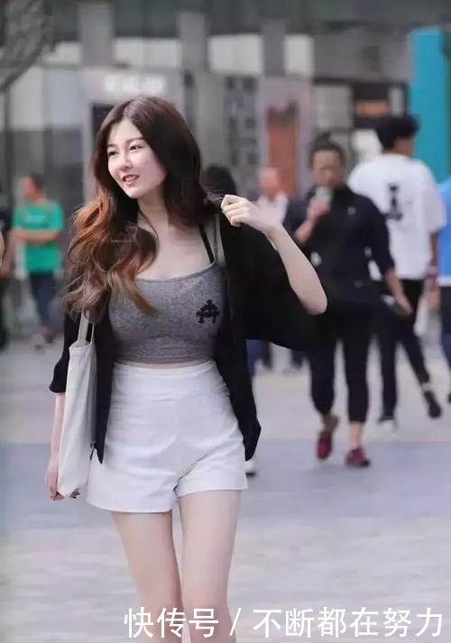 『只敢』摄影这么美的小姐姐,我只敢看一眼,你呢