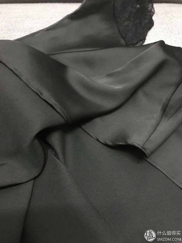 巨蟹座男友送我的蕾丝小性感睡裙-生日礼物开箱