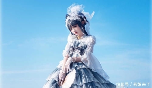  『一见钟情』这款洛丽塔让众多lo娘“一见钟情”，但看到这张图，大家都拔草了