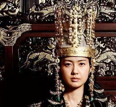 韩国历史上第一位女王 早于武则天 和康熙一个