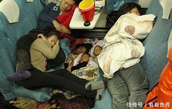 为啥买火车票时，站票和坐票是同一个价？别不服，这可是有原因的