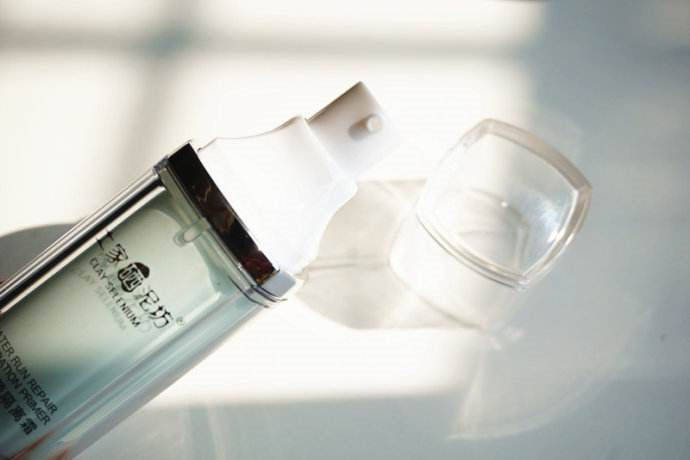 新手化妆,这4步不能少,底妆服帖不脱妆