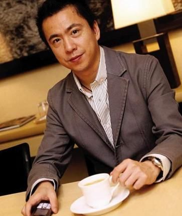 华谊股价大跌!朋友损失两百万,某主持人回应七字,网友:别屈服