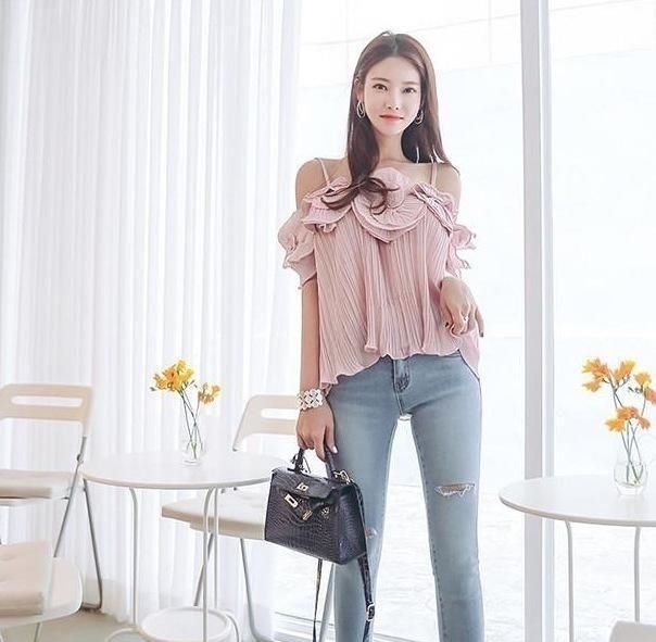 气质|身材匀称的高跟鞋美女,尽显性感女人迷人气息!