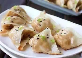  [试试]满满几盘美食，香酥脆口很下饭，吃得过瘾非常好吃喜欢就试试吧